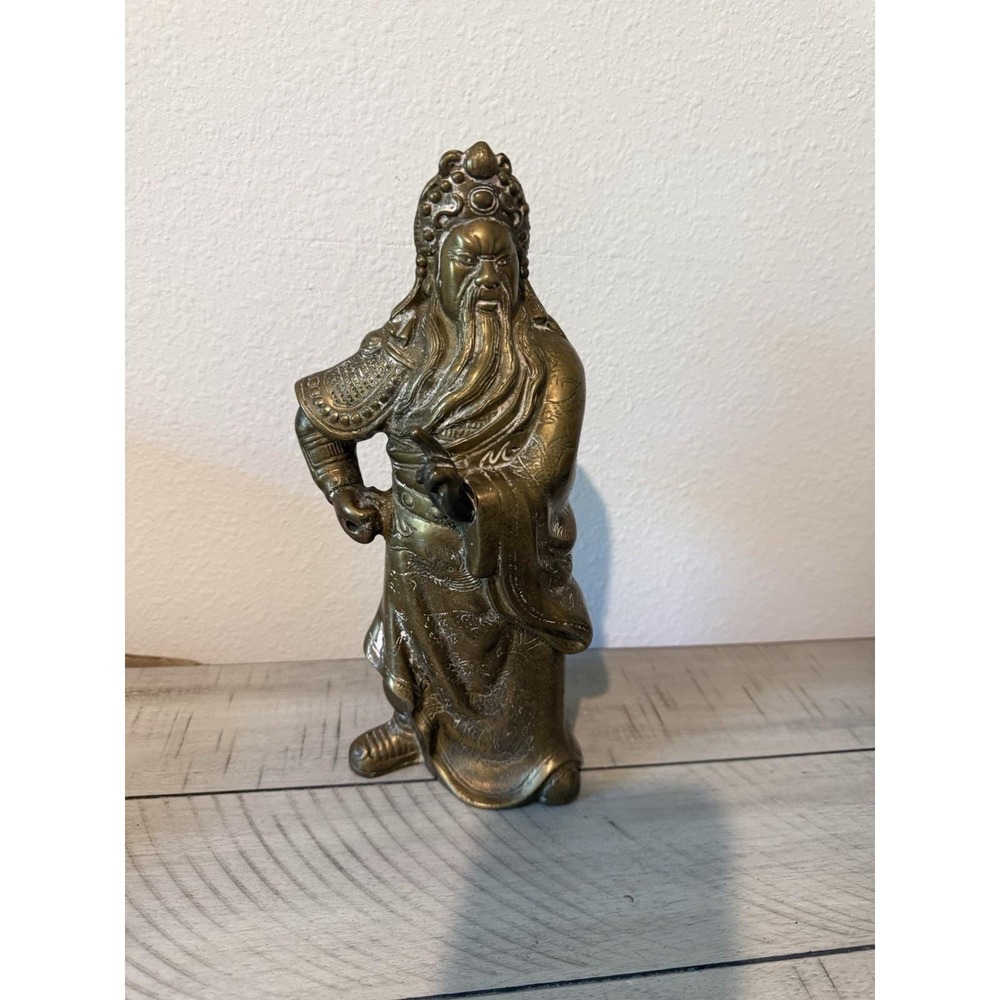 Vintage bronze figurine of the legendary Chinese general Guan Yu